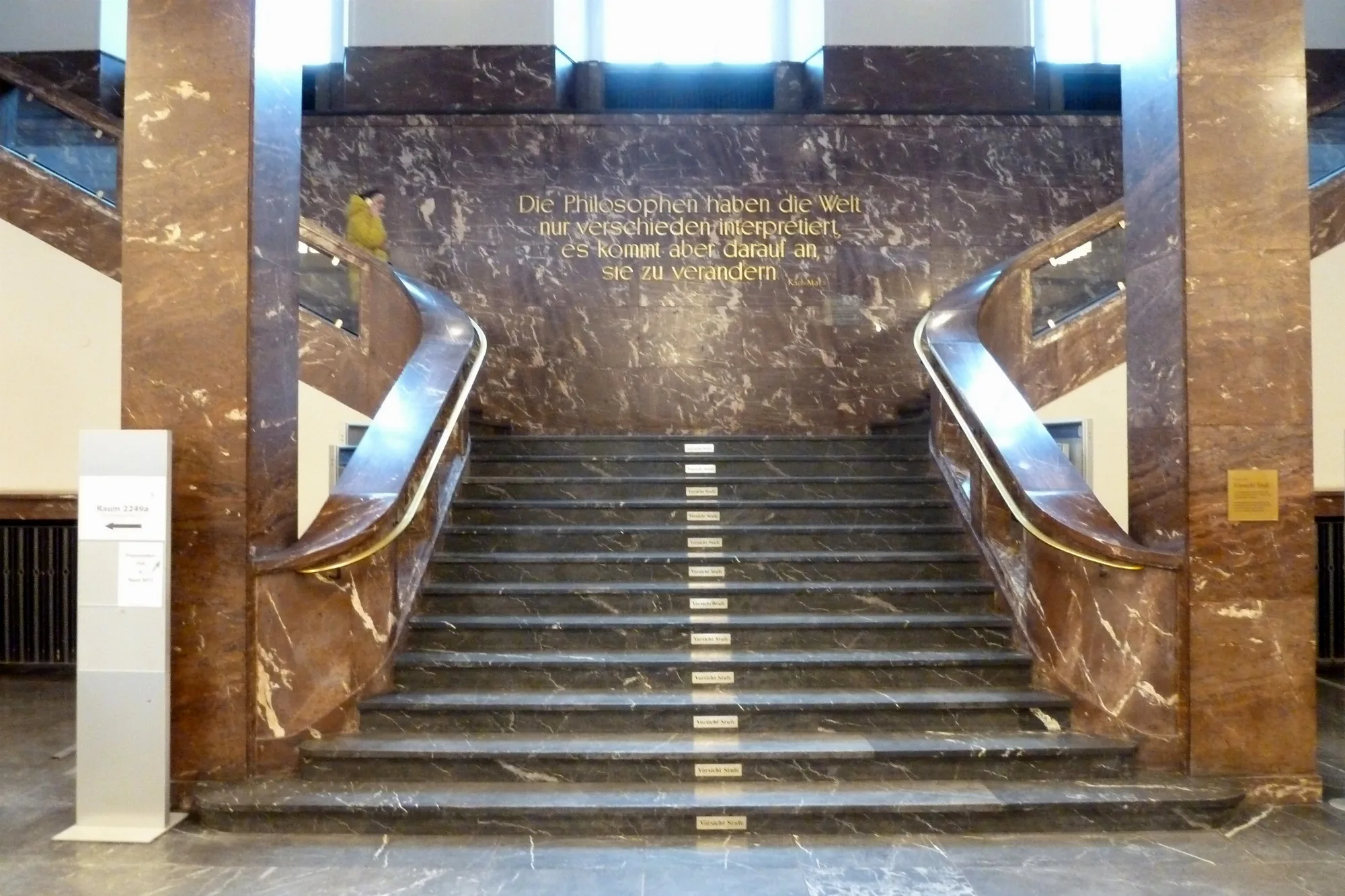 Berlin - Humboldt-Universität Empfangshalle
